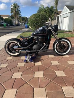 2009 Suzuki Boulevard C50 bobber for Sale in Fort Lauderdale FL