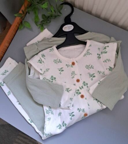 Baby Girl 6-9 Months Brand New without tags Billie Faiers Ribbed Romper Set