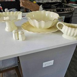 Vintage Alco Industries Made In China Ceramic Set Beautiful