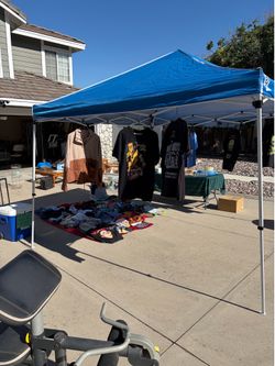 YARD SALE TODAY (Sat June 13)