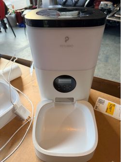 Petlibro automatic feeder