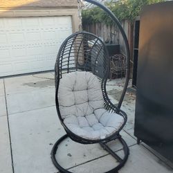 Egg Hanging Chair Like New