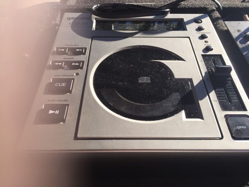 Dj