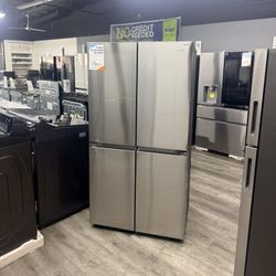 SAMSUNG Stainless Steel 4-Door Flex CounterDepth Refrigerator With Ice Maker And Water Dispenser🔥