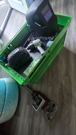 Green Metal Rolling Tool Chest with Tools