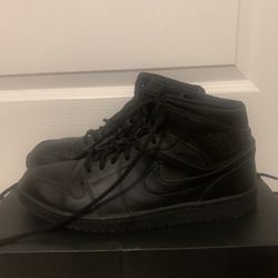 Men’s Air Jordan 1 Mid Retro Sz 10.5