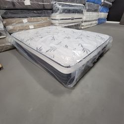 Queen Euro Pillow top Plush Mattress