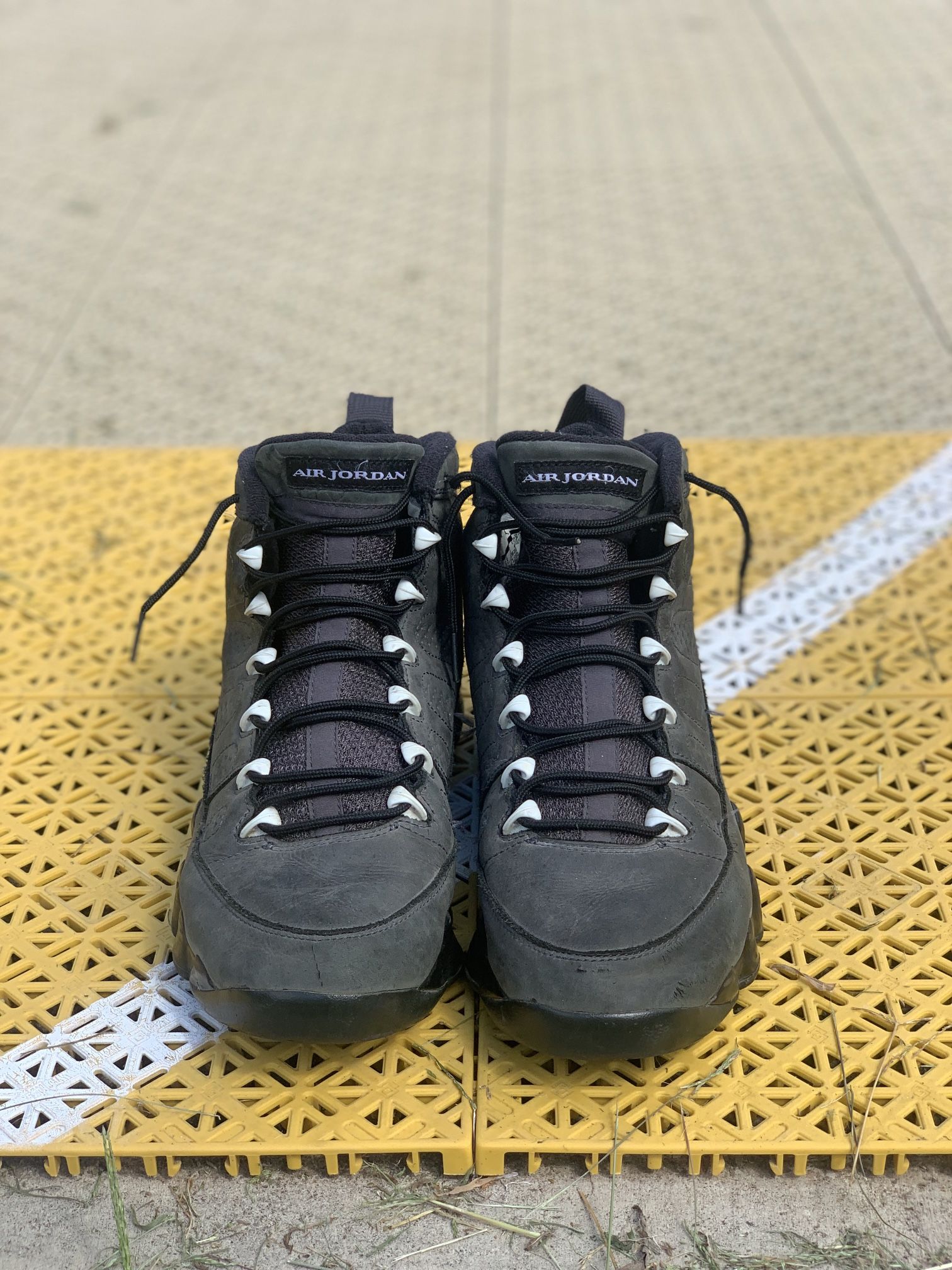 Jordan 9 Anthracite