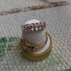 10k Diamond Ring