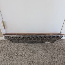 Decorative Wall Mount Shelf Organizer 29"