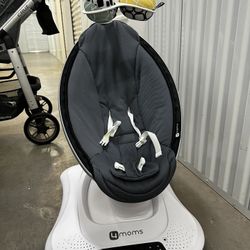 MamaRoo Baby Swing 