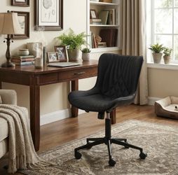 ✨ Swivel Office Chair – Faux Leather | Home Office / Desk Chair - Brand New in Box!