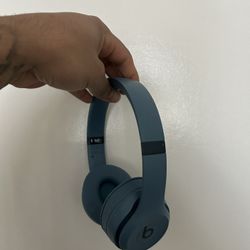 Beats Solo 4 Headphones 