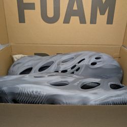 Yeezy Foam Runner