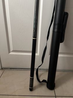 Pool Cue Stick with Carrying Case