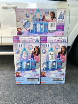 Disney Ice Palace Froze Castle Playset, Frozen Toys, Frozen Castle, Disney, Disney Frozen, Disney Frozen Castle, Disney Castle, Elsa, Elsa Frozen, Fro