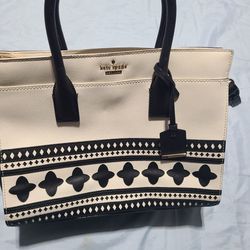 Kate Spade  Handbag- purse  Like New. 