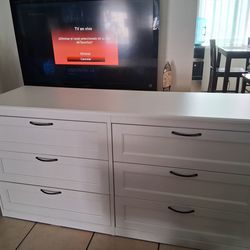 Clothes drawer  like new