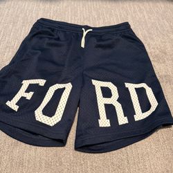 Bundle of shorts