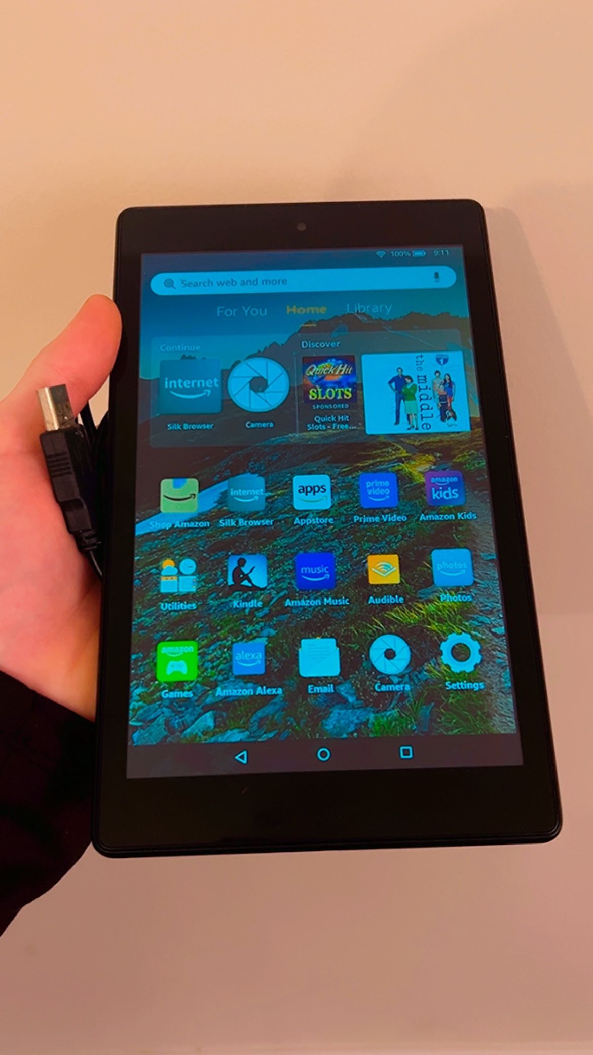Amazon Tablet With Charger