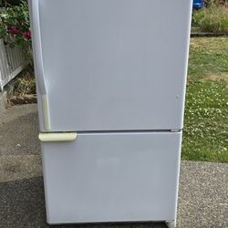 Kenmore Fridge Size 33w 31d 69h) I Can Help You With Free Delivery Within 10 Miles Distance 