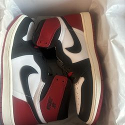 Jordan 1 black toe