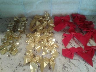 Holiday christmas bows and other decor