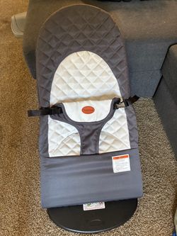 Mommyhug Baby Bouncer Seat