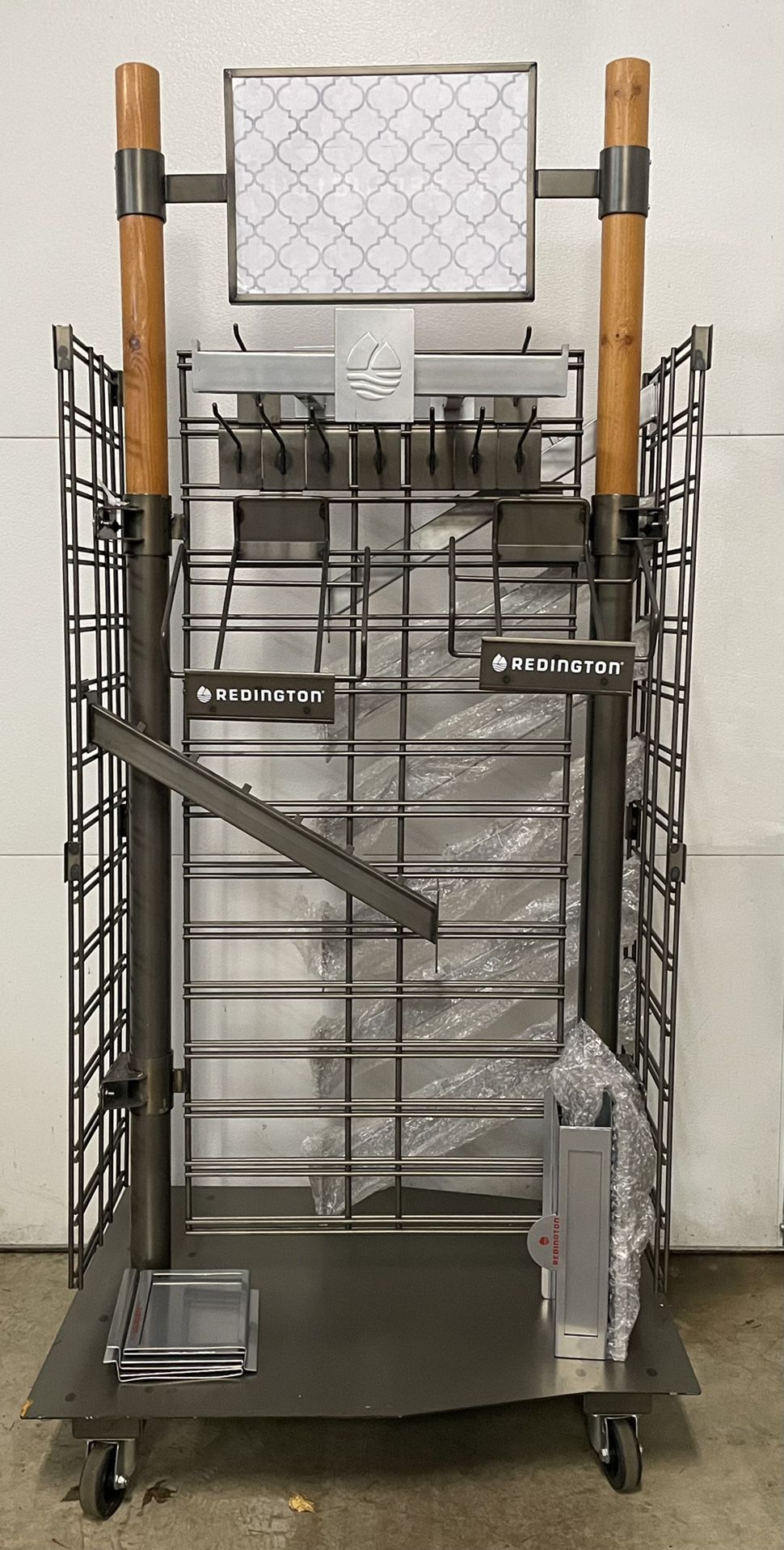 Commercial Grade Slat-grid Rolling Rack With Accessories