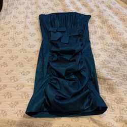 Prom Dress Size 5-6 Gorgeous Blue With A Sparkling Hint In Fabric By Alyn Paige Strapless 
