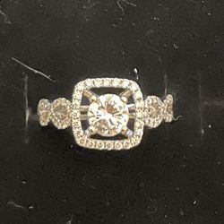Engagement Ring  White Gold 