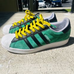 ADIDAS Superstar Size 9.5 