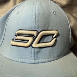 Steph Curry Youth hat. Adjustable. Blue 