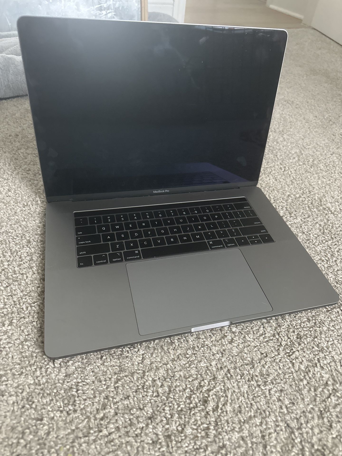 MacBook Pro 15 Inch 2019
