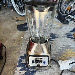 Oster Classic Series Blender 
