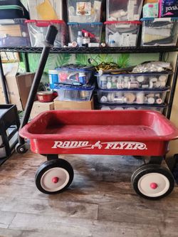 Small Radio Flyer Wagon