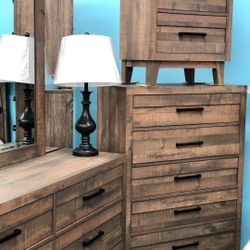 Brand New Tallulah Rustic Brown Panel Bedroom Set 4 PIECE 