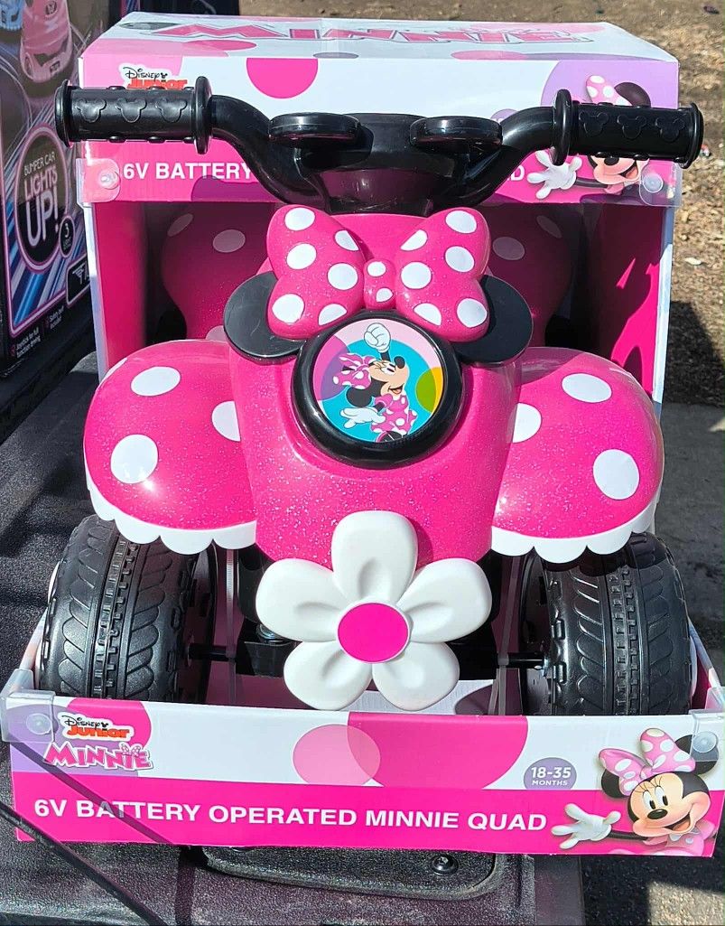 NEW Disney Minnie mouse Ride on