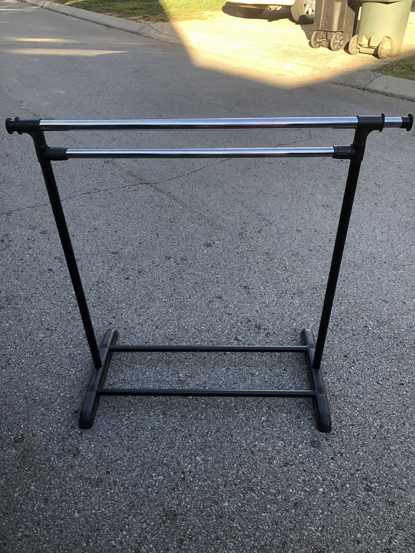Adjustable Clothing Rack