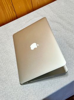 Apple MacBook Air 13” i5/8GB/256GB SSD $180