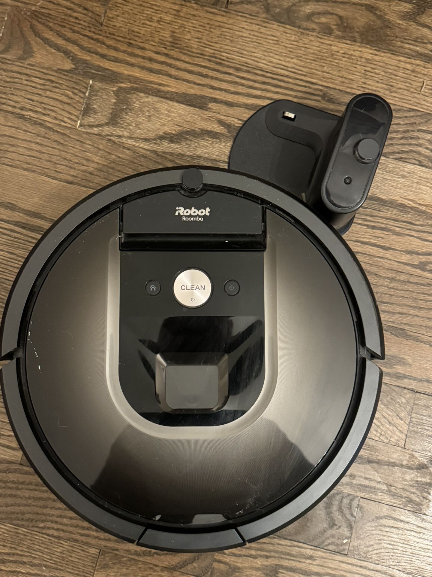 IRobot Roomba Model 985 OBO