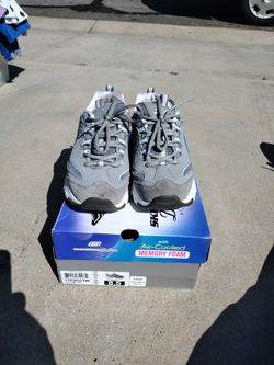Skechers Delight Memory Foam