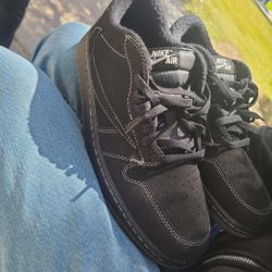 Travis scott air jordan 1 low