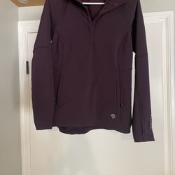 Women’s Mountain Hardwear Pullover