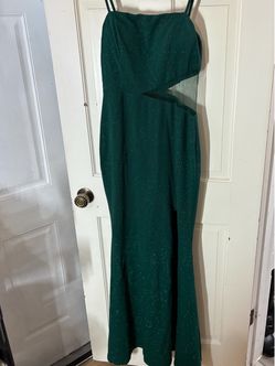 Vestido largo con abertura alado Talla L $25