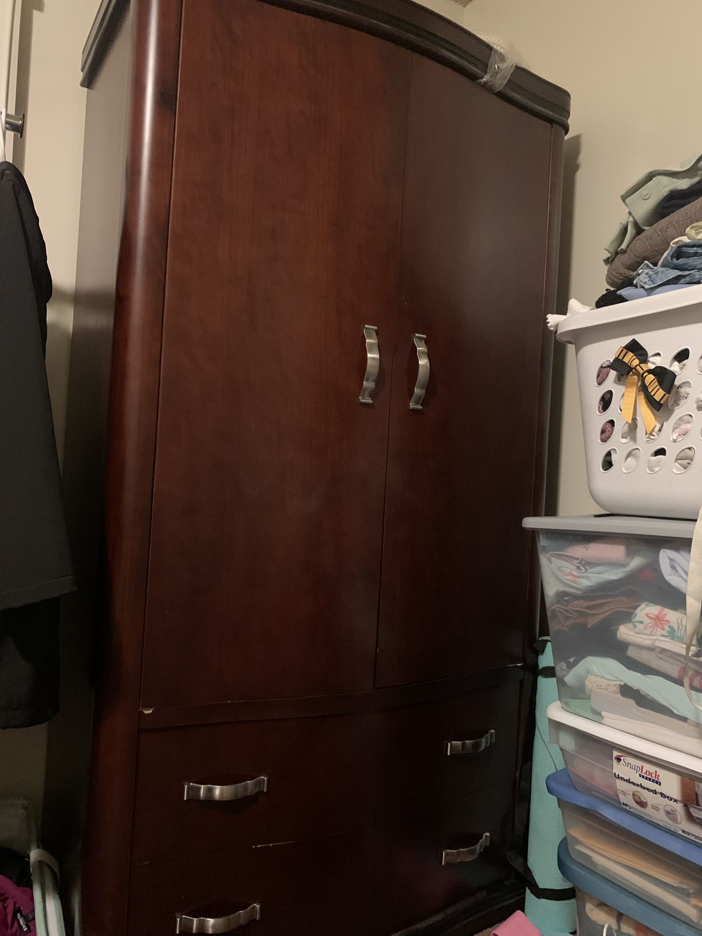Armoire Cabinet