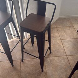 4 Barstools