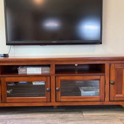 Entertainment Center - Lots Of Storage Space!