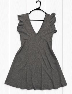 Women’s Gray Knit Mini Dress S/M V-Neck Ruffle Flutter Short Sleeve