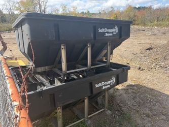 Salt Dogg Spreaders - 4yds